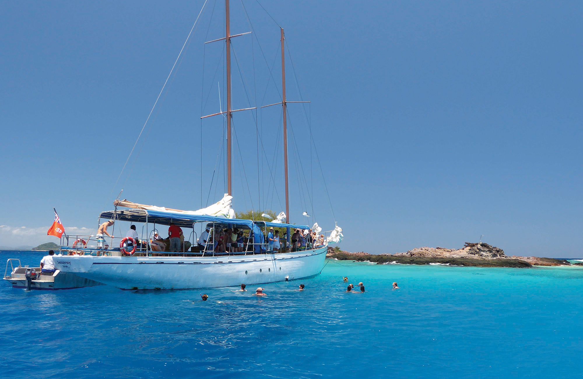 sailing tours fiji