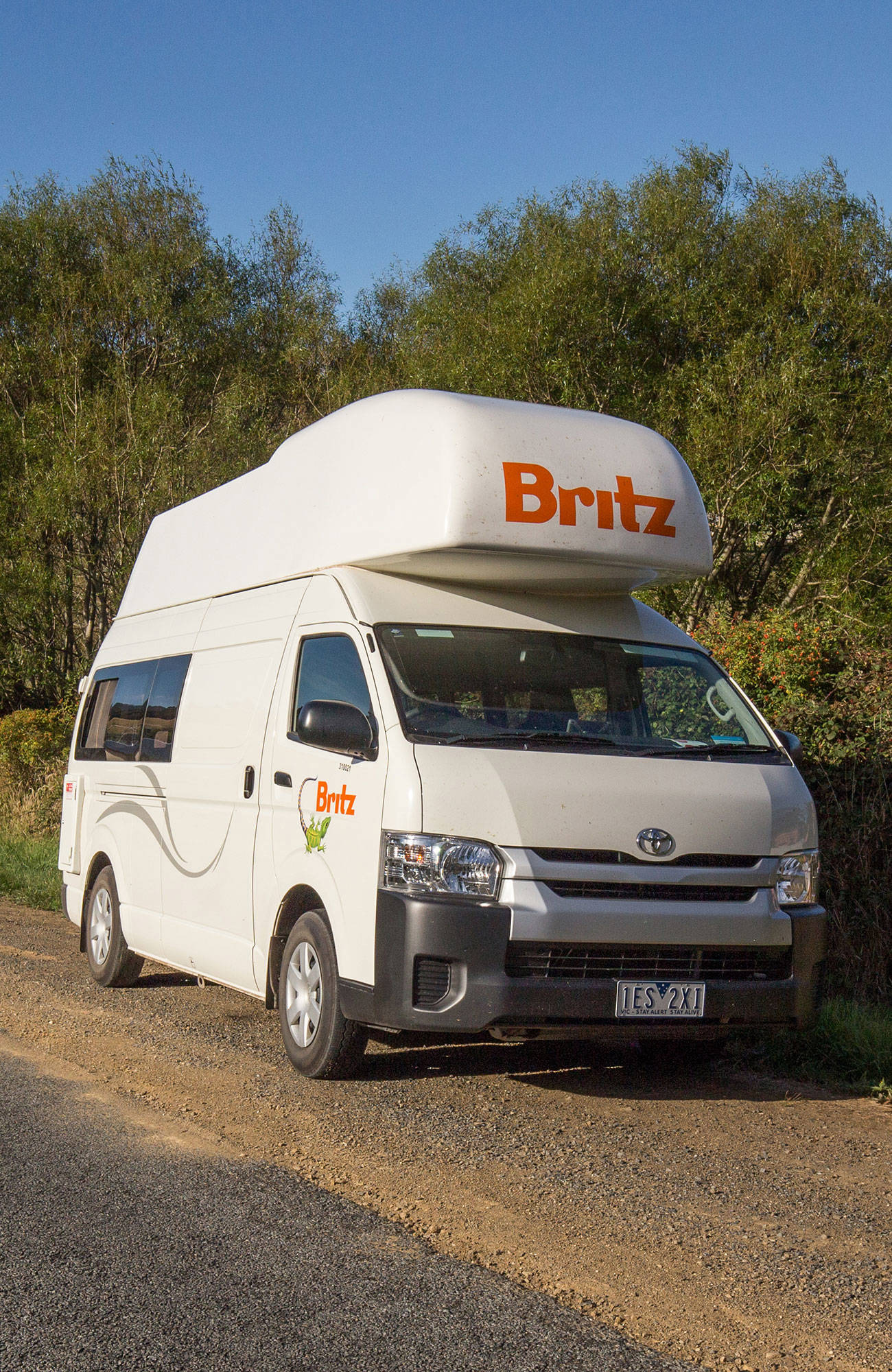 rent-a-voyager-campervan-in-australia-kilroy